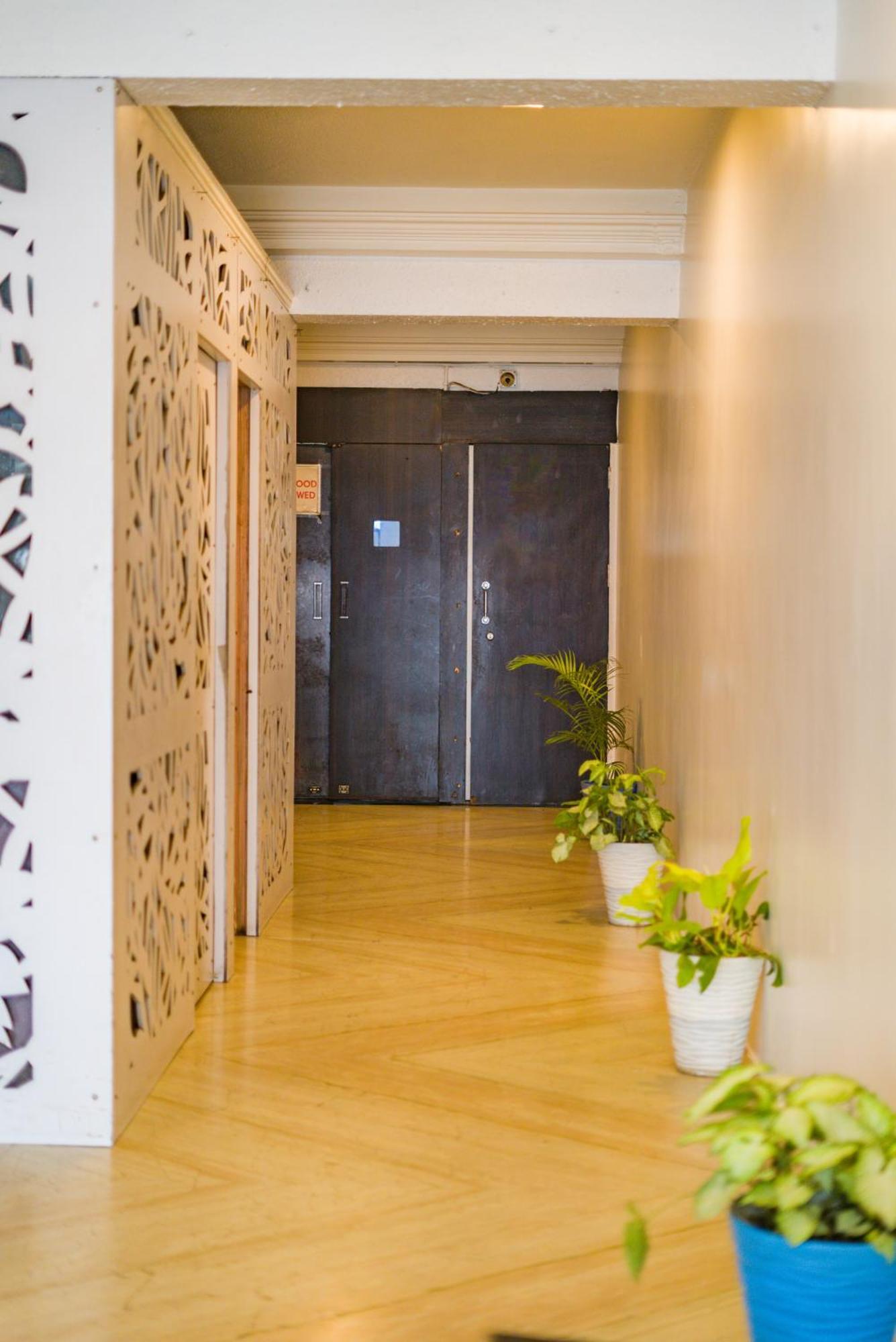 Hotel The Shagun Бопал Екстериор снимка