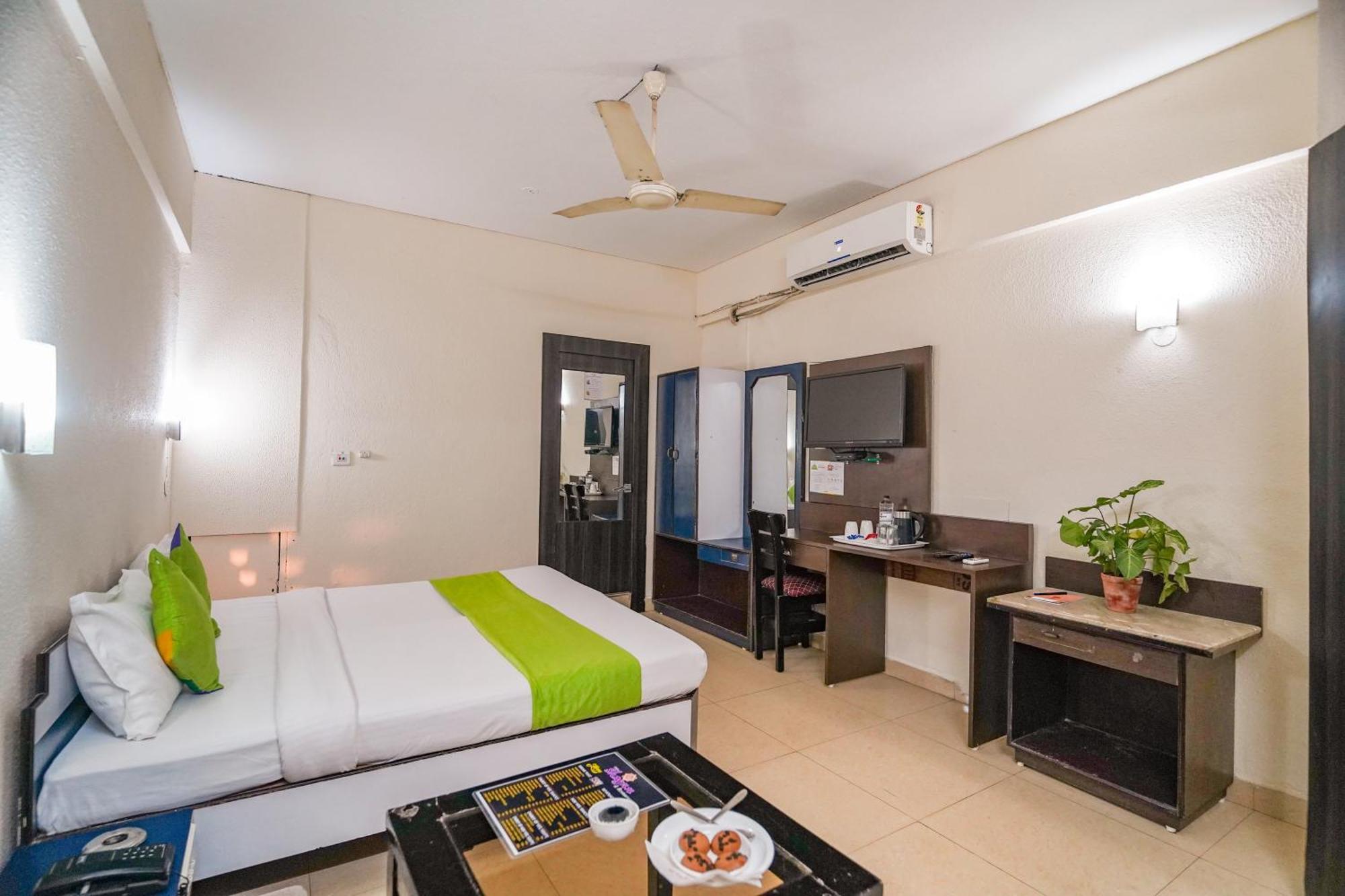 Hotel The Shagun Бопал Екстериор снимка