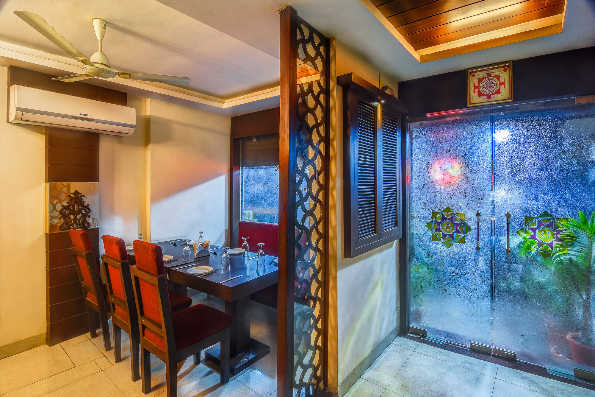 Hotel The Shagun Бопал Екстериор снимка